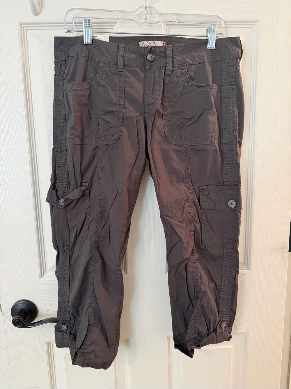 SO gray women’s Cargo Capris